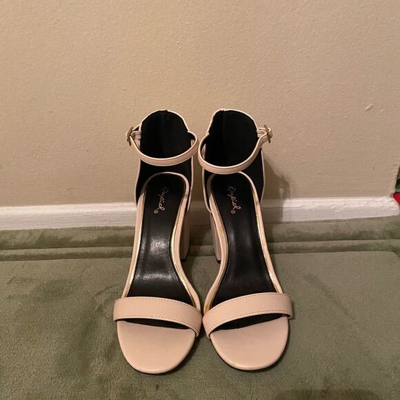 Qupid Sandals  - Picture 1 of 5